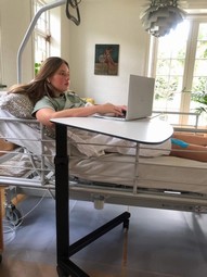 Roomie sengebord / multibord